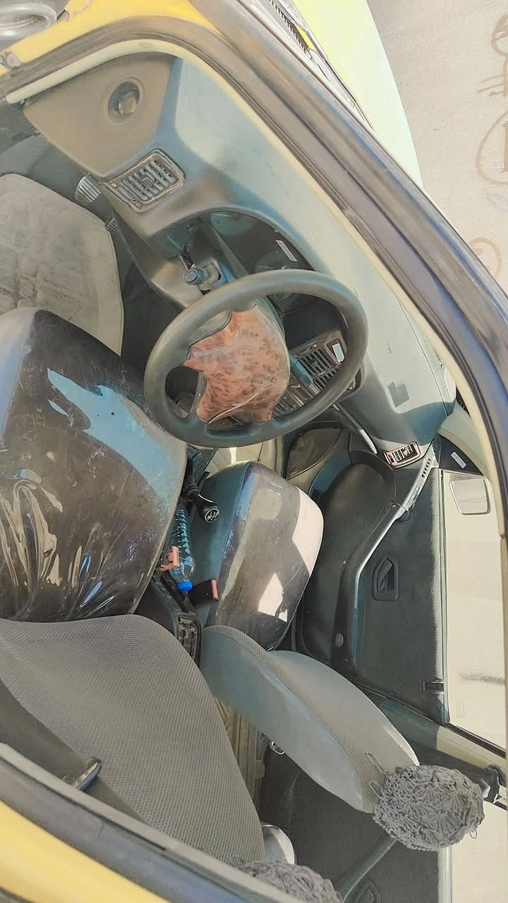 السلام عليكم من رخصت الادمن بيجو بارص موديل 2015 مقفوله السياره حلوه ونظيفه رقم انكليزي باسمي مكان السياره بغداد شارع فلسطين رقم ***********/سعر السياره 34 وبيها مجال
