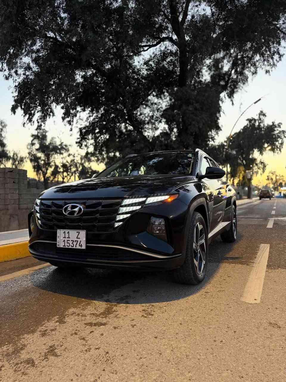 هيونداي توكسان 2024 باللون الأسود، شكل حديث ومواصفات متكاملة، اقتصادية وعملية ومناسبة للاستخدام اليومي والسفر 🖤

🚘 نعمان أوتو | Numan Auto
ثقة التعامل • جودة السيارات

━━━━━━━━━━━━━━━

📅 الموديل: 2024
🇺🇸 الوارد: أمريكي
🛣️ الممشى: 75 ألف كيلومتر
⚙️ المحرك: 2.5L GDI – أربعة سلندر
🎨 اللون: أسود
📄 الرقم: بغداد رسمي

━━━━━━━━━━━━━━━

💎 أبرز المواصفات والتجهيزات:

✅ شاشة كبيرة
✅ كاميرا خلفية
✅ تشغيل بصمة وتشغيل عن بُعد
✅ نظام ترحيب عند الاقتراب
✅ كرسي سائق كهربائي
✅ تدفئة المقاعد الأمامية
✅ تدفئة الستيرن
✅ تحكم كامل من الستيرن
✅ رادارات أمامية وخلفية مع توقف تلقائي
✅ المحافظة على المسار ومساعدة القيادة
✅ نظام مراقبة النقطة العمياء
✅ أربع وضعيات للقيادة
✅ هندبريك إلكتروني
✅ تحكم لمس بالتكييف
✅ إنارة نهارية LED
✅ أضوية زينون
✅ صندوق خلفي كهربائي
✅ فتحة سقف
✅ إنارة داخلية LED
✅ جنوط ألمنيوم قياس 19

━━━━━━━━━━━━━━━

🛠️ الحالة بكل شفافية:

✔️ حادثها السابق خفيف جداً
✔️ تبديل جاملغ وباب فقط
✔️ القطع أصلية وبنفس اللون وبدون صبغ
✔️ باقي السيارة صبغ وكالة
✔️ Airbag الستيرن فقط
✔️ السيستم مفحوص ومصلّح

━━━━━━━━━━━━━━━

🔥 للبيع فقط  175 ورقة فقط 🚫❌
🤝 المعاينة والفحص خير دليل

📍 ديالى – بعقوبة
📞 *********** بعقوبة, ديالى

