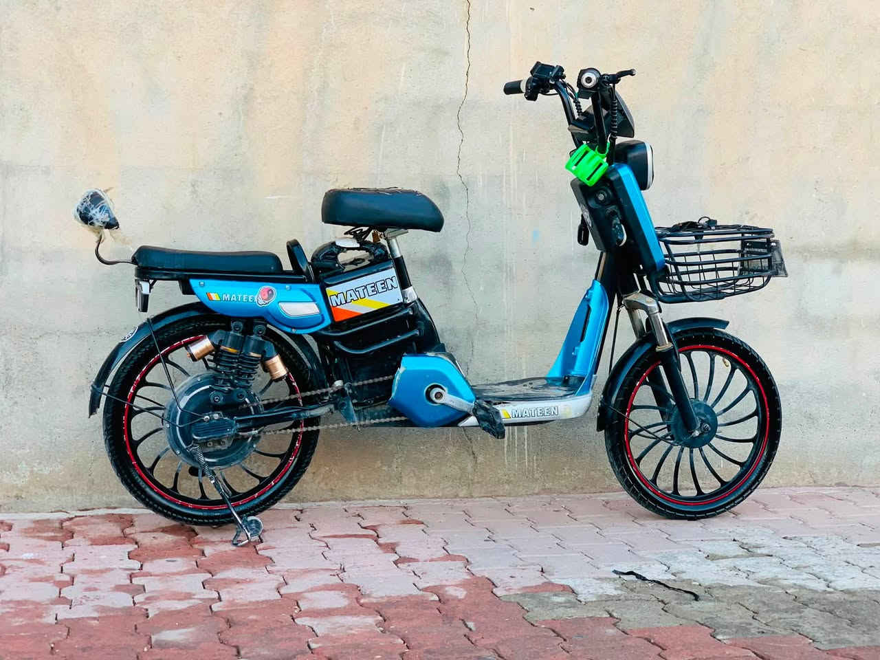 دراجة كهربائية • بلا عيب • ماعمەلەشوێن هەڵبجەی شەهید