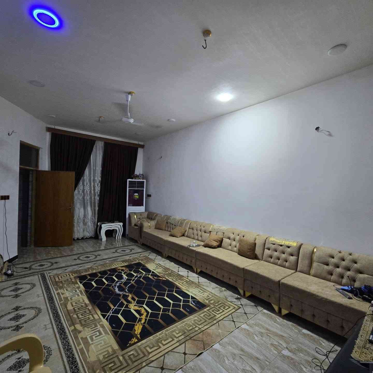 الديوانية ام الخيل • ٢٠٠م • ٦غرف