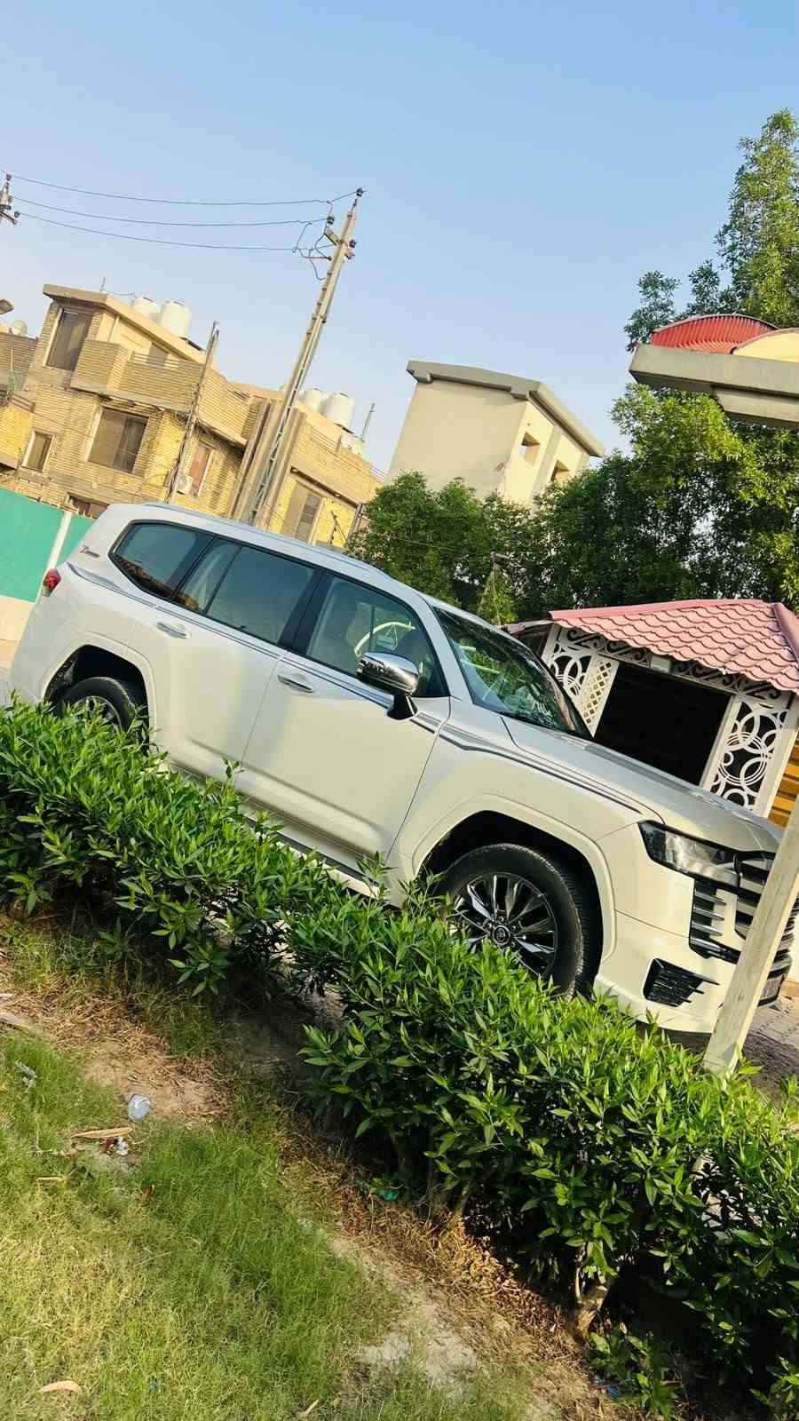 لاندكروز بريم • ٢٠٢٢ • رقم بغداد