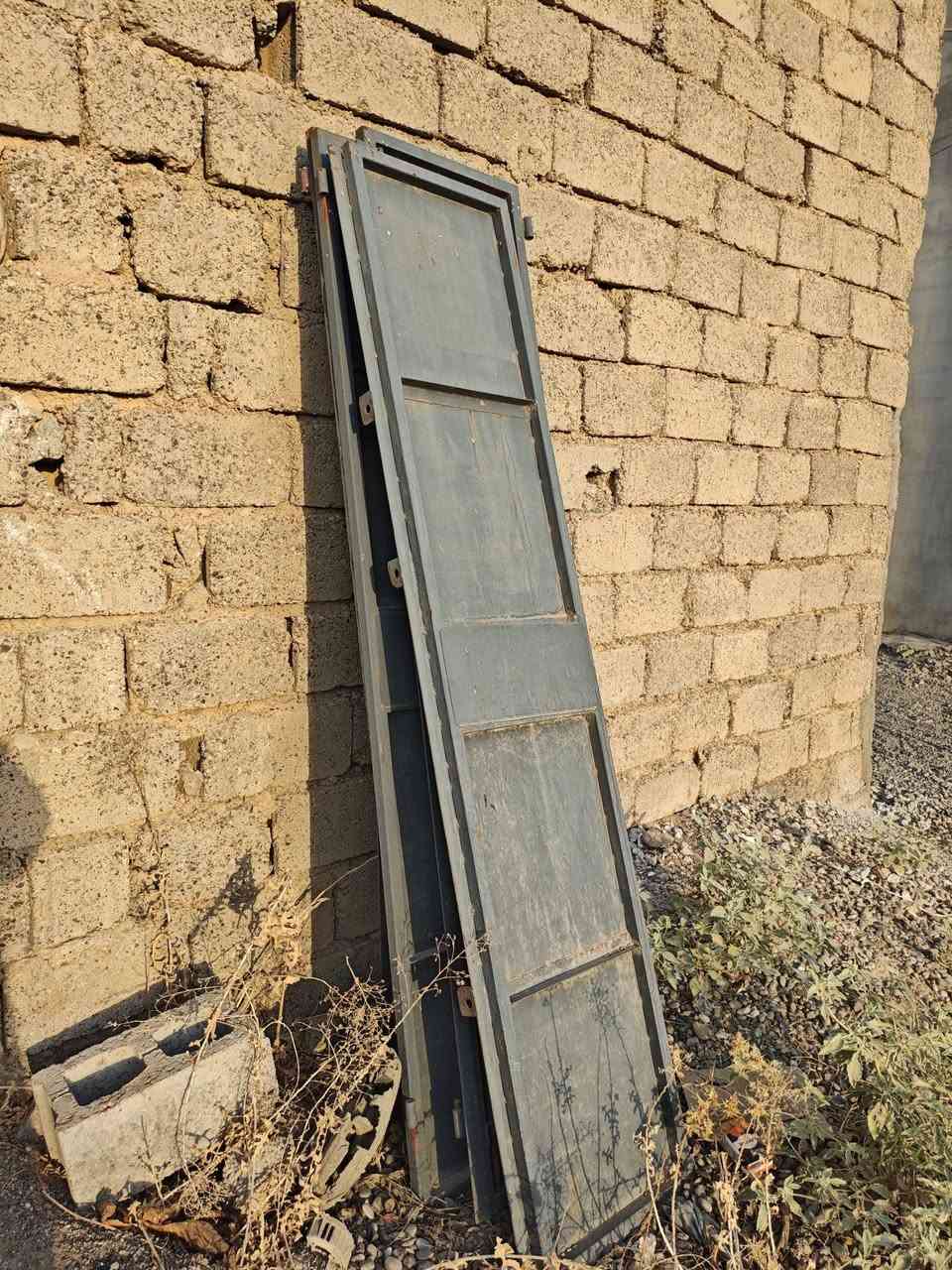 يوجد غراض لحيم : مكينه ملف نحاس عراقيه + بطل كاربون + بطل اوكسجين + باب محل/ الموقع ناحية الزاب للأستفسار اتصل على الرقم ***********
