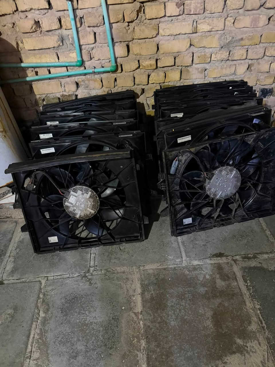 مراوح جيب دورنكو العاصفه كميه خير من الله 
***********سعر القطعه 350 الف
