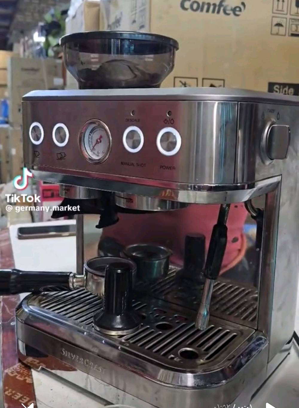ماكينة إسبريسو • طاحونة مدمجة • البصرة