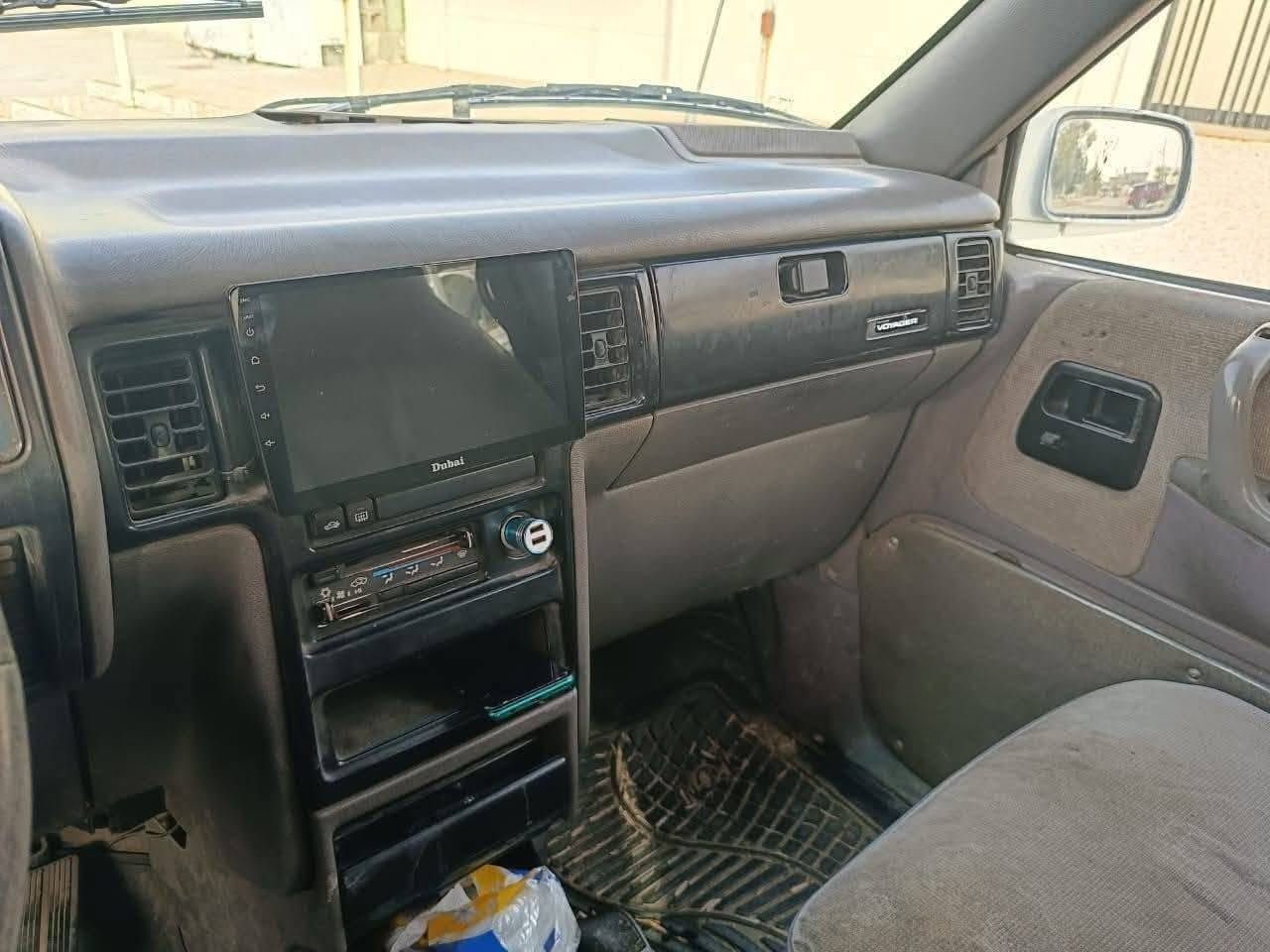 موديل 92 بترا
كير محرك كامري ابو الكف
كهربائيات كلها شغال ماعدا كيج البانزين والحماوة مرات يشتغل مرات لا
رقم سليمانية شرط التحويل
تدفئة شغال
تبريد  منظومة كاملة بس ما مشغلها 
الصبغ مثل موضح بالصورة
اخي الطيب بيها صبغ وتعديل شي اكيد لان سيارة قديمة
والرزق على الله ومعاملة حلال ما بيها زعل
السعر 35 وبيها مجال للطيبين
كركوك قضاء داقوق *********** واتس اب موجود عالرقم
