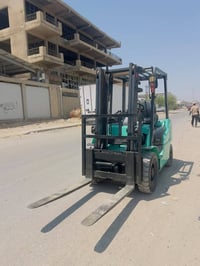 رافعة شوكية • طن ونص • الكمالية بغداد