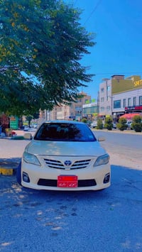 ٢٠١١ • گير عادي • كورولا