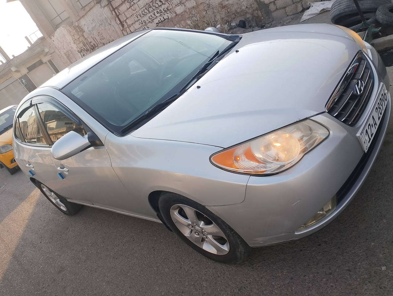 السلام عليكم 
النترا 🚗 وارد امريكي 🇺🇲 
موديل 2009👋 رقم نينوى اوربي 🙋 
سنويه وهزه جديده 👋 كاربون بانزين ⛽ 
شرط التحويل 🚦 فقط 
محرك 20/محرك وكير شرط 👋 تبريد ثلج 🥶 
طخم تاير طخم امامي خلفي جديد 👋 
📢 ظررها جاملغ امامي وبيها شويه بلمسطره وبيها شبر بلسقف فقط الباقي شرط وكدام 👀 
🛑#السعر 95$💸 وبيها مجال 
#العنوان #الموصل #موصل_الجديده قرب جامع الايقظه شارع البطاريات 
🛑 1️⃣ اوقات العمل🕰️الاتصال من الساعه التاسعه صباحا الى الساعه العاشره ليلا🛑
🛑2️⃣بلتلفون قفل ماكو تعال ودفع سعر اليعجبك 🛑
#مكتب_ارض_السلام #لبيع_وشراء_السيارات 
🛑 #باداره/ سلام الراشدي 
***********📱كورك 📞
***********📱اسيا📞
