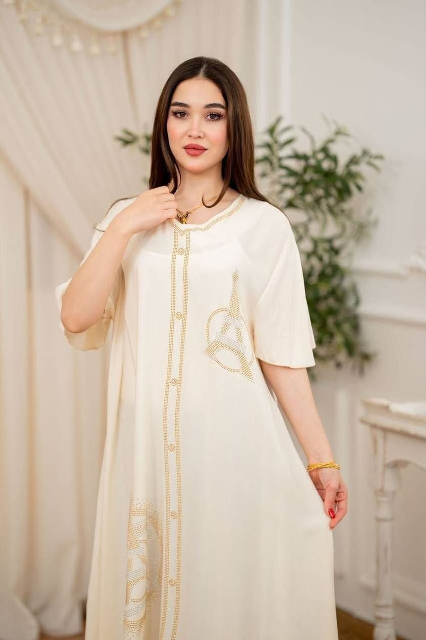 درازن اخيره 

✅ دشداشة نسائي 

✅الخامه كشمير ساده مطعم ستراس درجه اولئ 

✅القياسات  2XL.  3XL  4XL. 5XL

✅اقل طلب درزن 

✅سعر الدرزن  12 قطعة 👈 70 آلف فقط 

توصيل الى بغداد 5 الف ومحافظات 6 الف 

للحجز  واتساب .
***********
