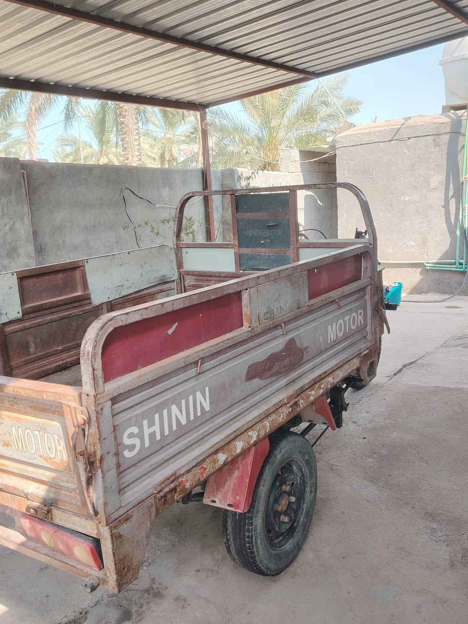 السلام عليكم ستوته خير من الله اوراق اصولي موديل 16 مكان بابل قضاء الكفل *********** السعر مليون و300وبيه مجال
