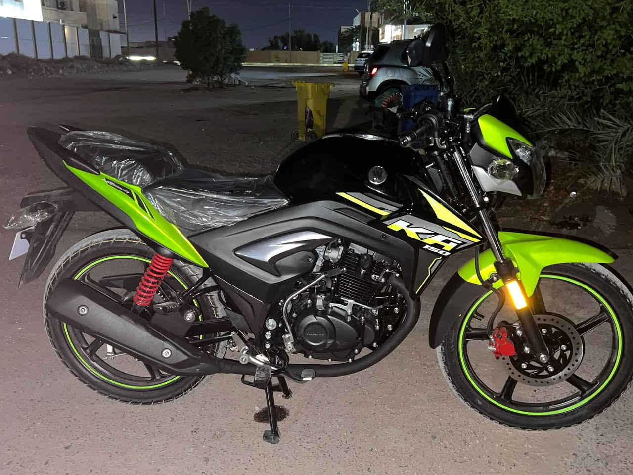 هاوجي 23 اللون الجديد. جديد ماشي 1000Km
مشدود قبل شهر أوراق كامله بعده جديد ما حولته بعده بسم الوكيل مرقم كامل 

للتواصل :***********
