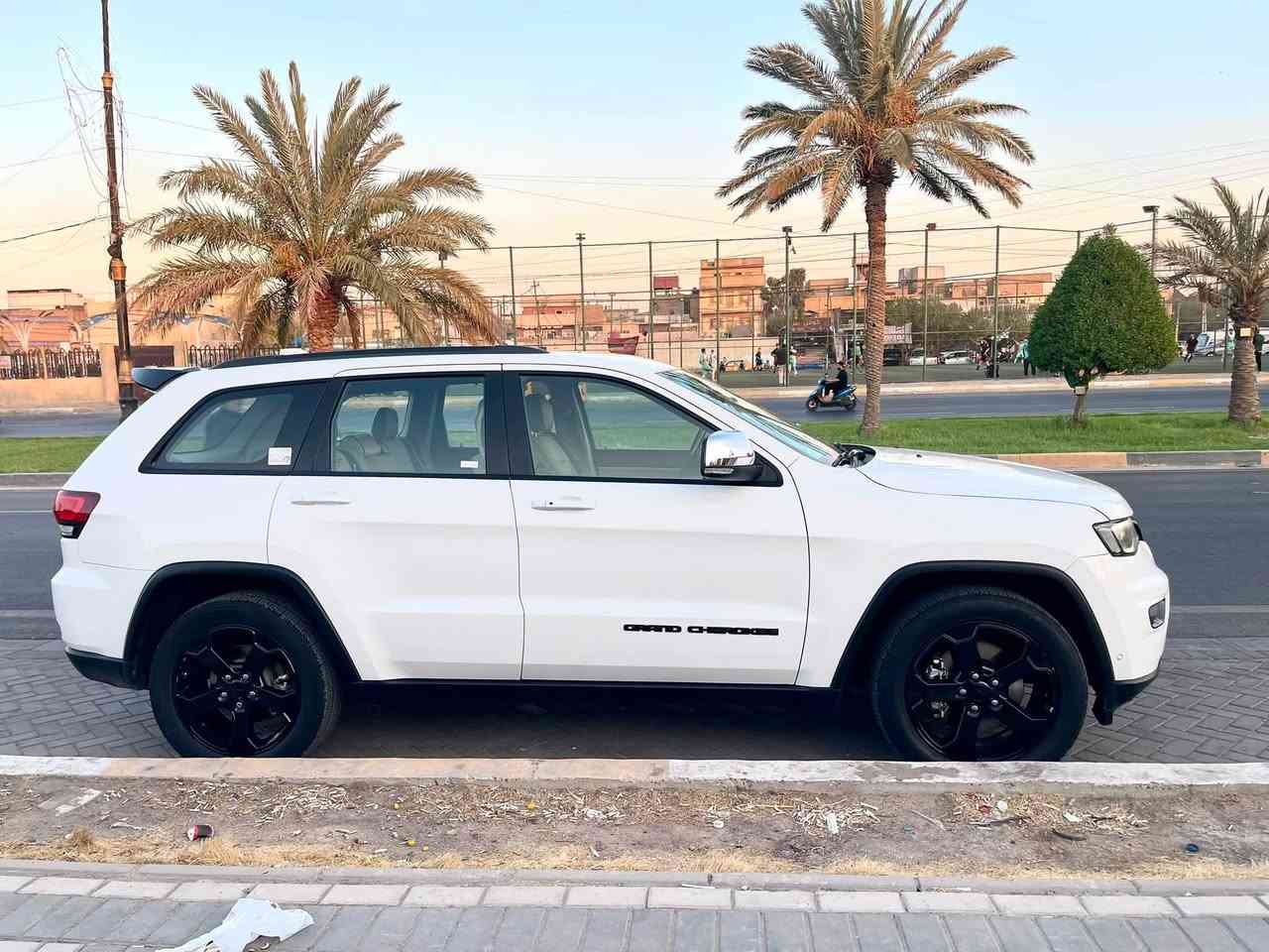 للبيع Jeep خليجي
موديل 2019
كفالة عامة السيارة 
ماشية 67 
فتحة سقف
رادار 
حساس امامي خلفي
ماوس 
شاشة كبيره
نقاط عمياء
اوتو هولد
‏كشنات كهرباء
‏ سيارة جديده بمعنى الكلمة
مكان السيارة بغداد
السعر 230 وبيها مجال
للاستفسار ***********
