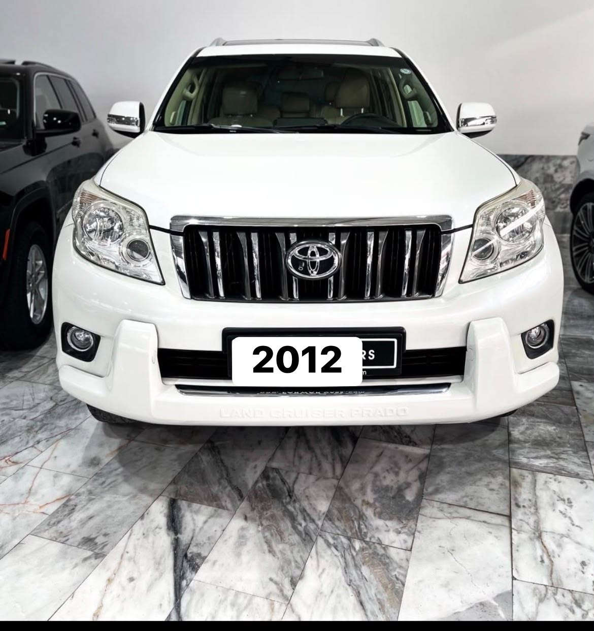 V6   2012 موديل (209,000 KM ).   
 سعر $ 258
فول موصفات مكينه ٦ سلندر 
رقم( اربيل )تحويل و وكالة بشرط 
-ثلاجة 
-سلايت 
-بصمة 
-حساس و كاميرا امامي و خلفي 
-تبريد ثلاث قطع 
- سبع مقاعد 
سيارة فول فول بدون دعم و صبخ بيها مكان بسيط تعديل بارد + گير و مكينه بشرط 
رقم : ***********  عنوان : دهوك
