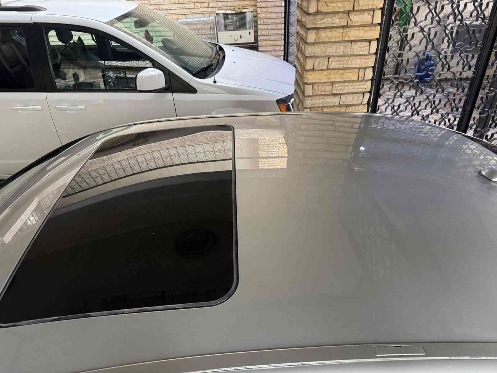 مارسيدس s550 موديل ٢٠٠٦ لون سلفر رقم شمالي فول مواصفات وارد يابان بيها صبغ حزام بدون حادث سياره نظيف مابيها اي نقص للبيع فقط مكانها بغداد 
***********
٠٧٧
