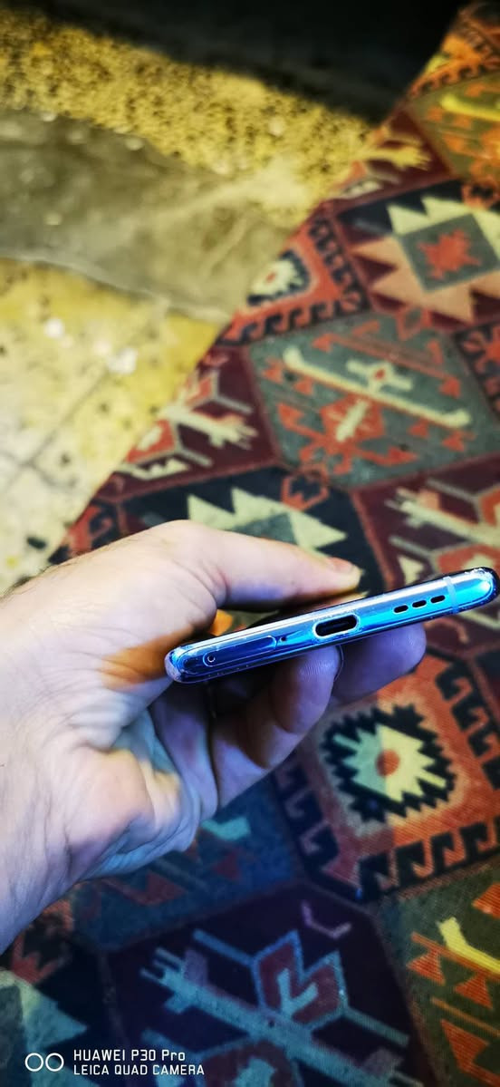 السلام عليكم اوبو رينو 6برو 5g الجهاز نظافته90 الجهاز مكفول من التصليح ولعطل بدون ملحقات 
رايده 300 مكاني بغداد شارع فلسطين 
***********
