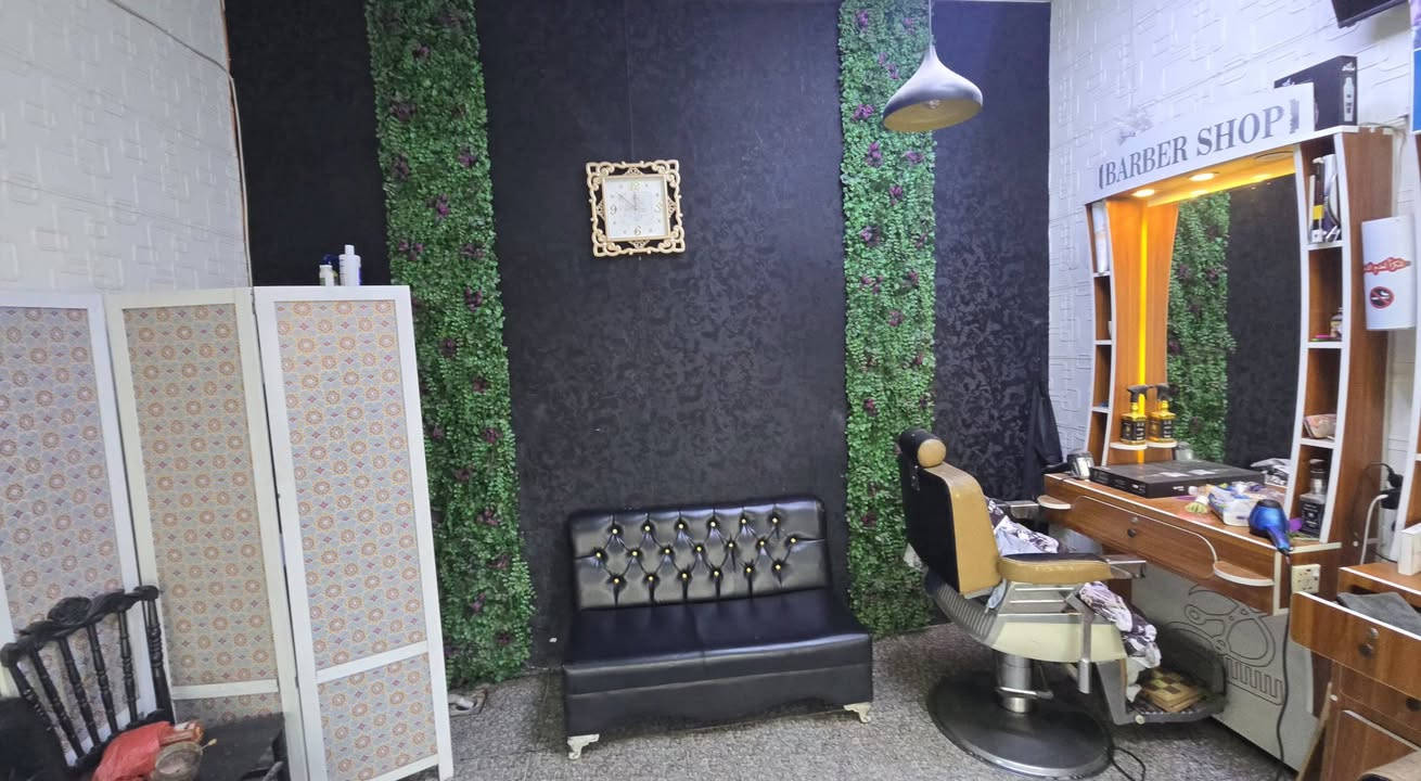 محل حلاقة • بغداد - حي الجهاد • سعر مناسب
