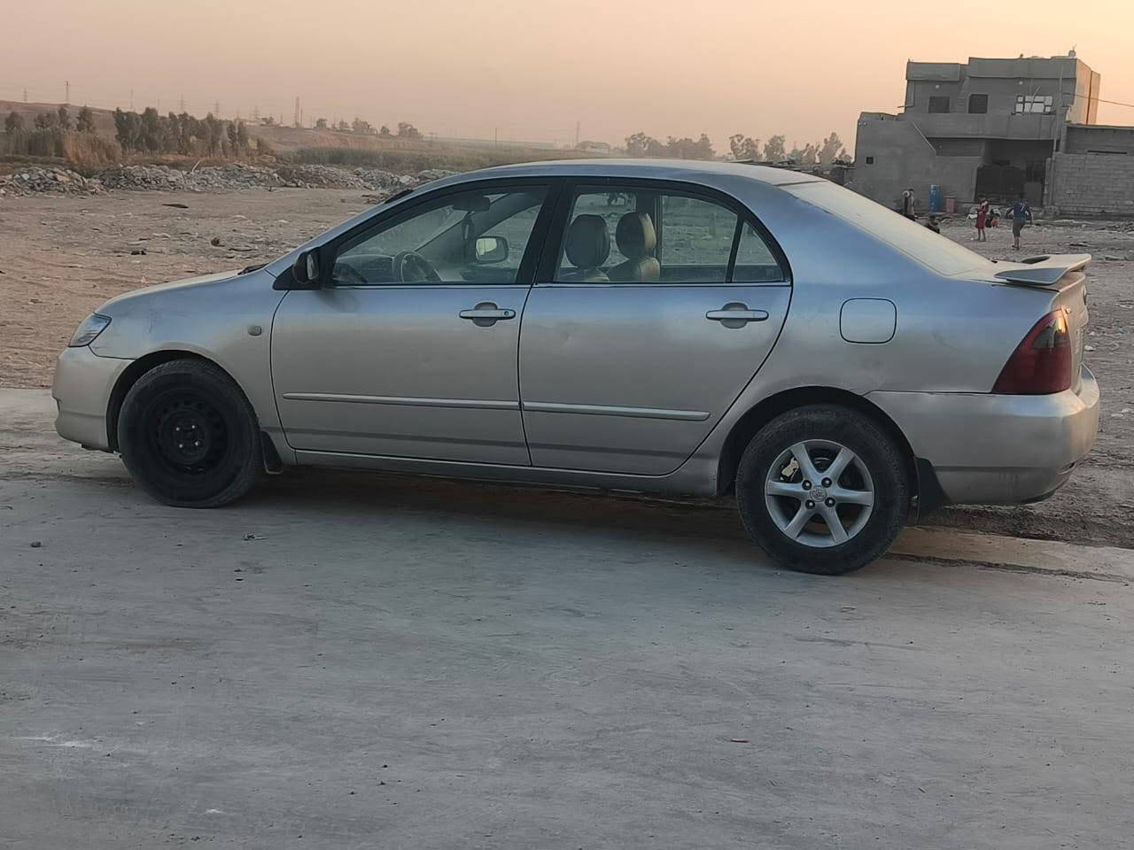 كورلا بيكادشو خصوصي موديل ٢٠٠٧ مصبوغه حزام باقي كلو شرط بسمي شرط التحويل رقمها انكليزي

 السعر ٦٠

***********
