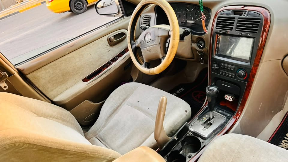 السلام عليكم اوبتيما 2004 امريكي مكينة كير كهربائيات كلة شغال هزة جديدة رقم انكليزي باسمي مداور يمتئ مايعجبك . استفسار علئ الرقم ***********
