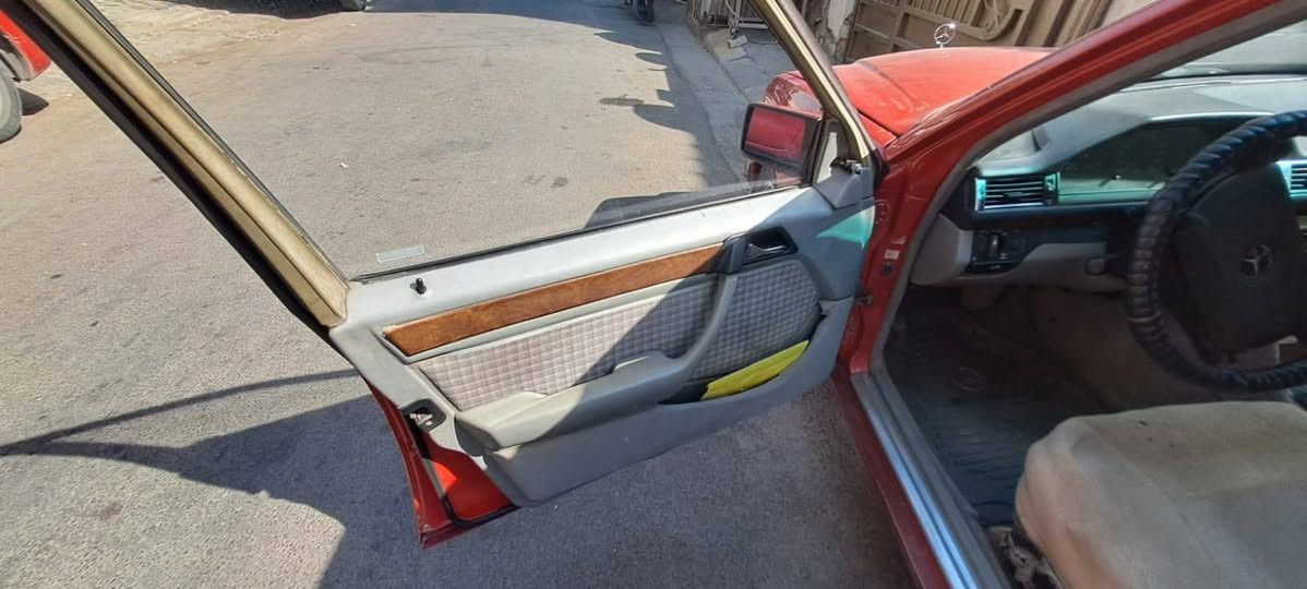من رخصت الادمن
السلام عليكم
للبيع فقط مارسدس بيبي شبح موديل 91 محوره 3000 رياضي شرط مكينه وگير حداديه نظيفه تخم تاير كهربائيات كله شغاله منظومة تبريد جديده هستوني مسويه يعني جاهزه السياره رقم سليمانيه باسمي نافذه لغاية 30
السعر 60 وبي مجال
العنوان بغداد / الحريه
***********
