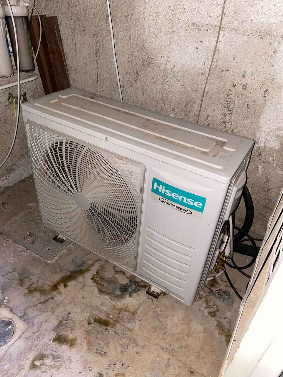 سبلت هايسنس ٢ طن انفرتر تحكم ٣ مراحل
هايسنس ٢ طن انفيرتر تحكم ٣ مراحل يشتغل مولد وطني 
نظيف كلش 
ماخذه بمليون و٤٠٠ 
اريده ب٨٥٠ ابيعه بدون بواري 
مكاني الغزاليه 
*********** واتساب

