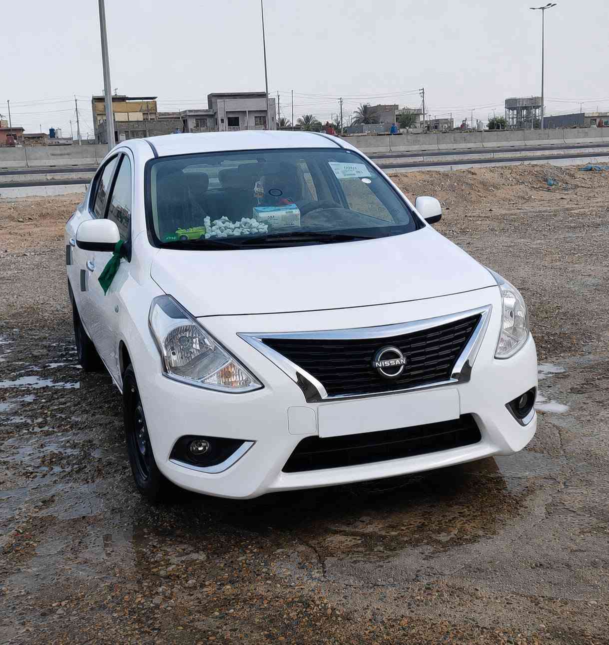 السلام عليكم 
عندي سياره نيسان صني 
هندي مكفوله موديل ٢٠٢٥ للبيع 
سعر ١٣٠ الاستفسار عله هاذ رقم *********** وات ساب
