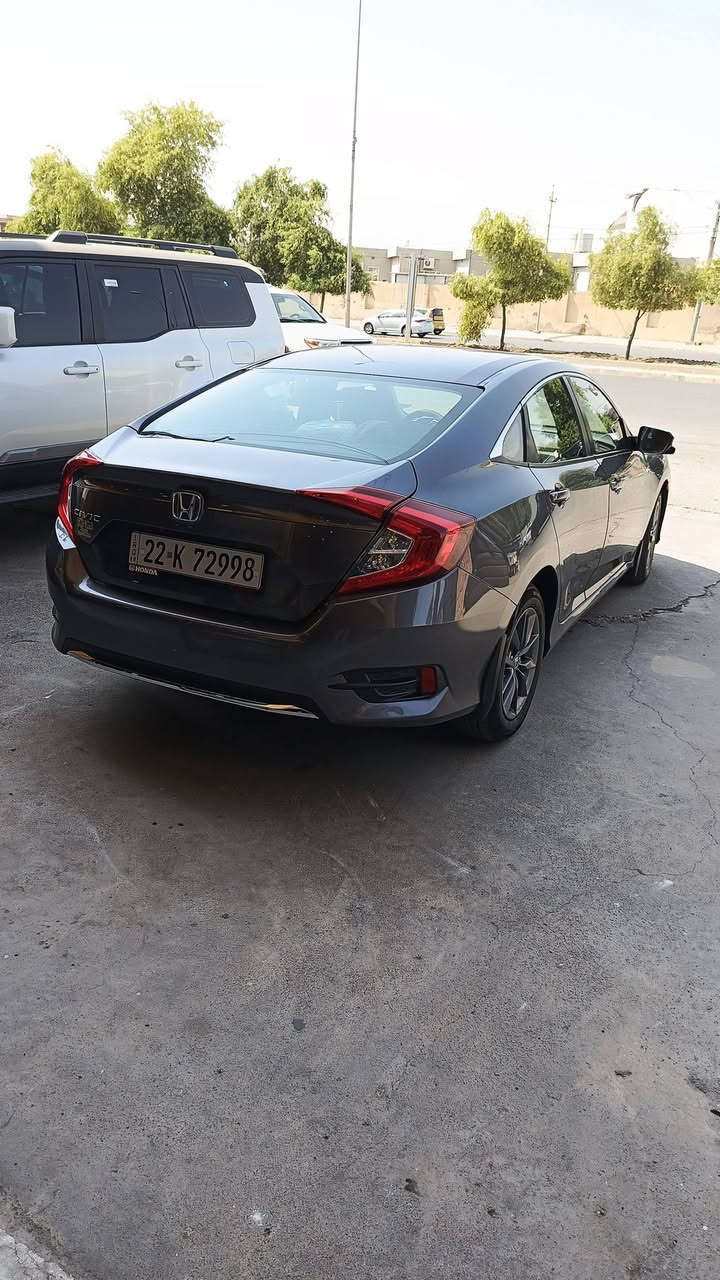 هوندا سيفك 21سبورت محرك 2000تنفس طبيعي كير ومحرك وتبريد بشرط بيهه قطعتين صبغ حادث جانبي سياره استخدام شخصي متصرف عليهه ربع هزه وسنويه جديد ادامه صدر وزيت كير ومحرك باسمي الرقم اربيل المكان ابو غريب *********** مواصفات تحكم سرعه واتجاه ومانع انزلاق وتشغيل عن بعد فتحه سقف لايتات زنون ولد امامي نظام ايكو تنبيه اصطدام واكو مواصفات هواي بيهه السعر 120وبيهه مجال

