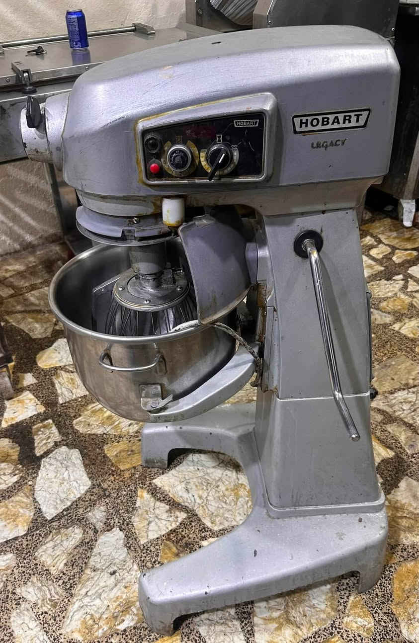 خلاط ايطالي للبيع 25لتر سنكل العنوان بغداد لاستفسار على رقم ***********

