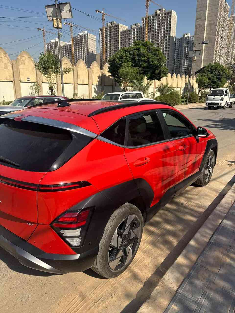 سلام عليكم 
كونا لمتد فوووول مواصفات
حساسات اربع كامرات تشغيل عن بعد اوتو بارك
بانوراما كشن تدفئة تبريد
2024
حادث جاملغ وبنيد 
***********
