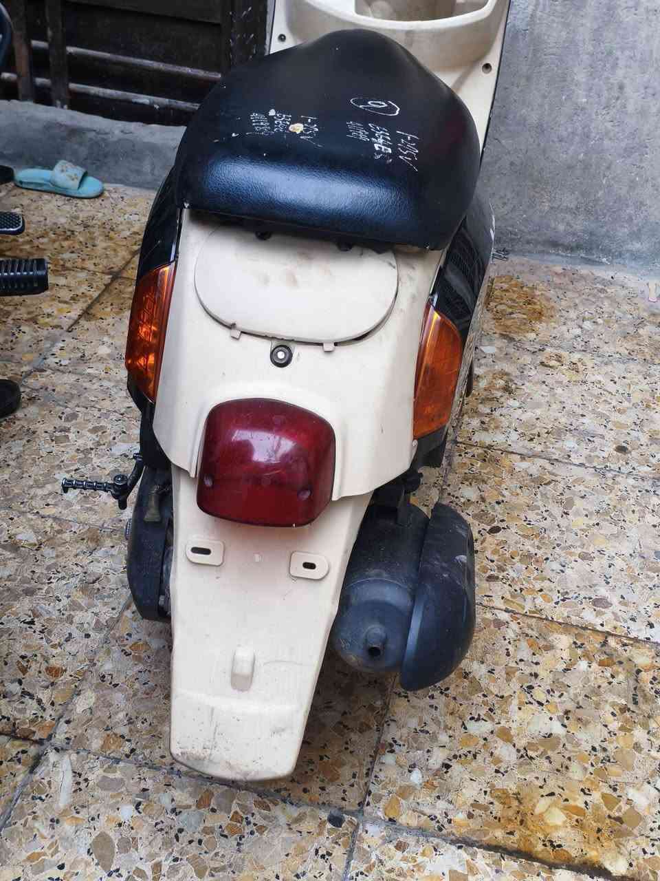 بوليس • للبيع