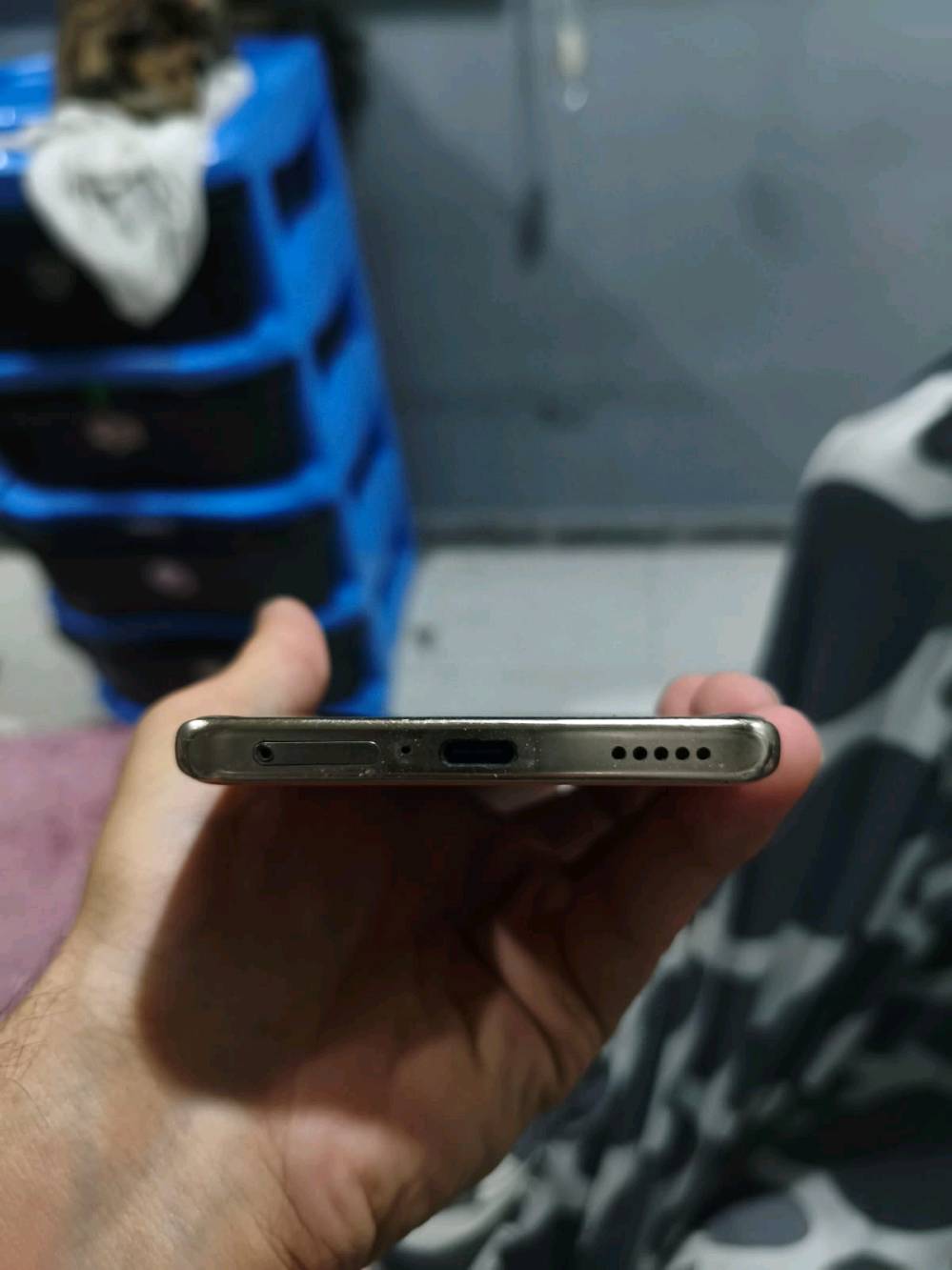 الوصف

350 دينار

هونر x9c نضافه 90 مكفول من تصليح ضهر موضح بي سواد خفيف بدون ملحقات بس شاحنةة ويا شاصي بي شخوط مثل ما موضح سعره 350

مكاني بغداد صالحيةة