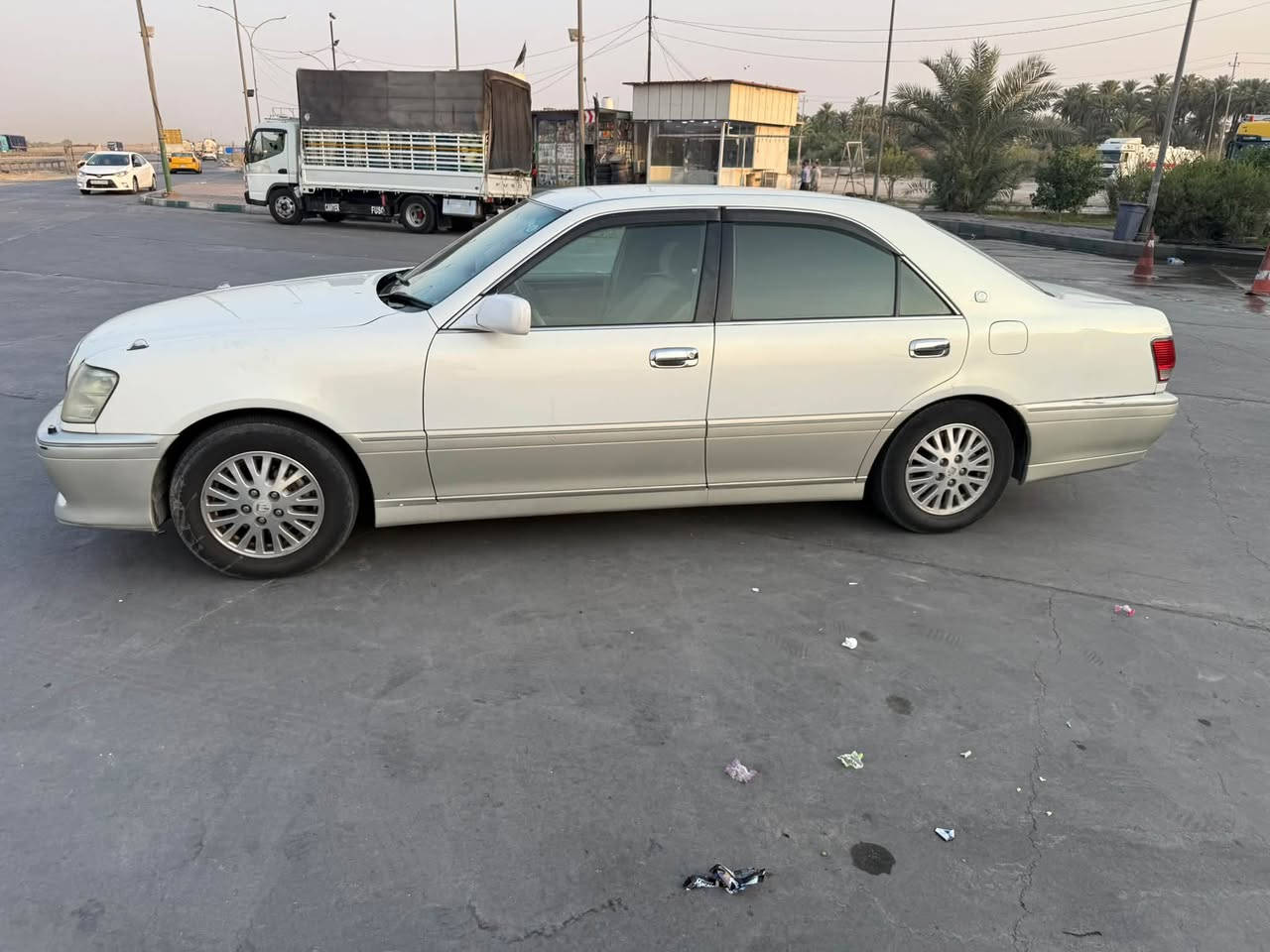السلام عليكم ملكه موديل 2002 
محرك D4
دكمتين
سياره مكفوله كفاله عامه 
بدون كصه او عيب شرعي
رقم نجف انكليزي دولي
رقم تلفون ***********
سياره بسمي اصوليه
هزه جديده
سنويه جديده الى 2031
