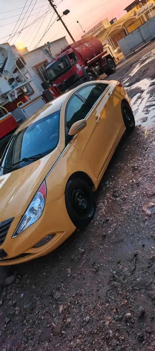 سوناتة موديل 12 للبيع بابل مركز مدينة
85بيها مجال بصيط 

بيها جمالغ شويه بل بنيد 
***********
