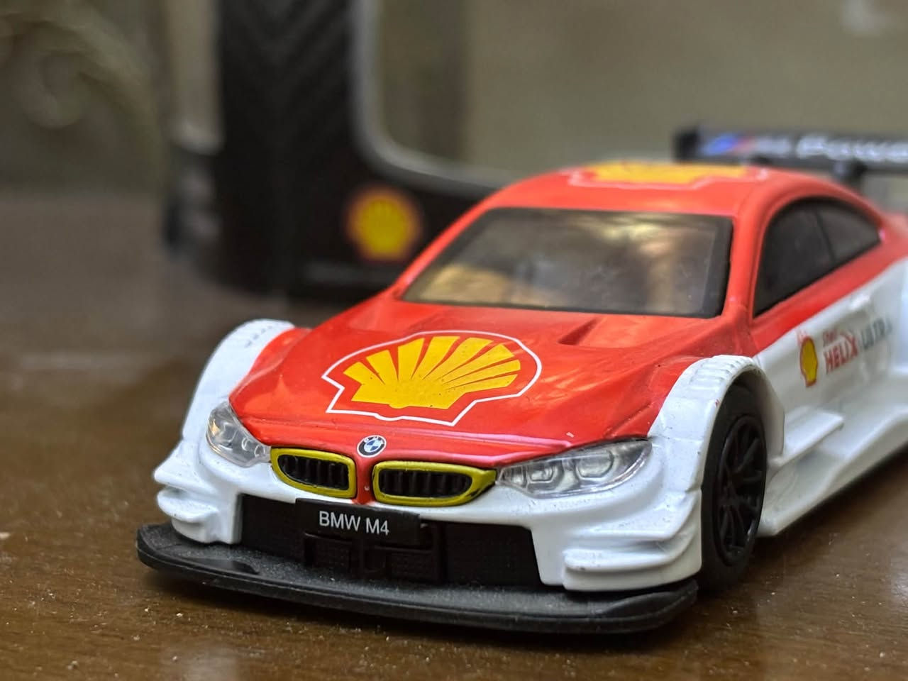 BMW M4 DTM

سيارة سباق من شركة BMW خاصة بسباقات بطولة السيارات السياحية في ألمانيا 🇩🇪 و تحديداً النسخة الخاصة بـ Shell Helix•Ultra

حجم 1:43

السعر 9 الف فقط 🔥 

تواصل على الرقم ***********
او على الخاص
