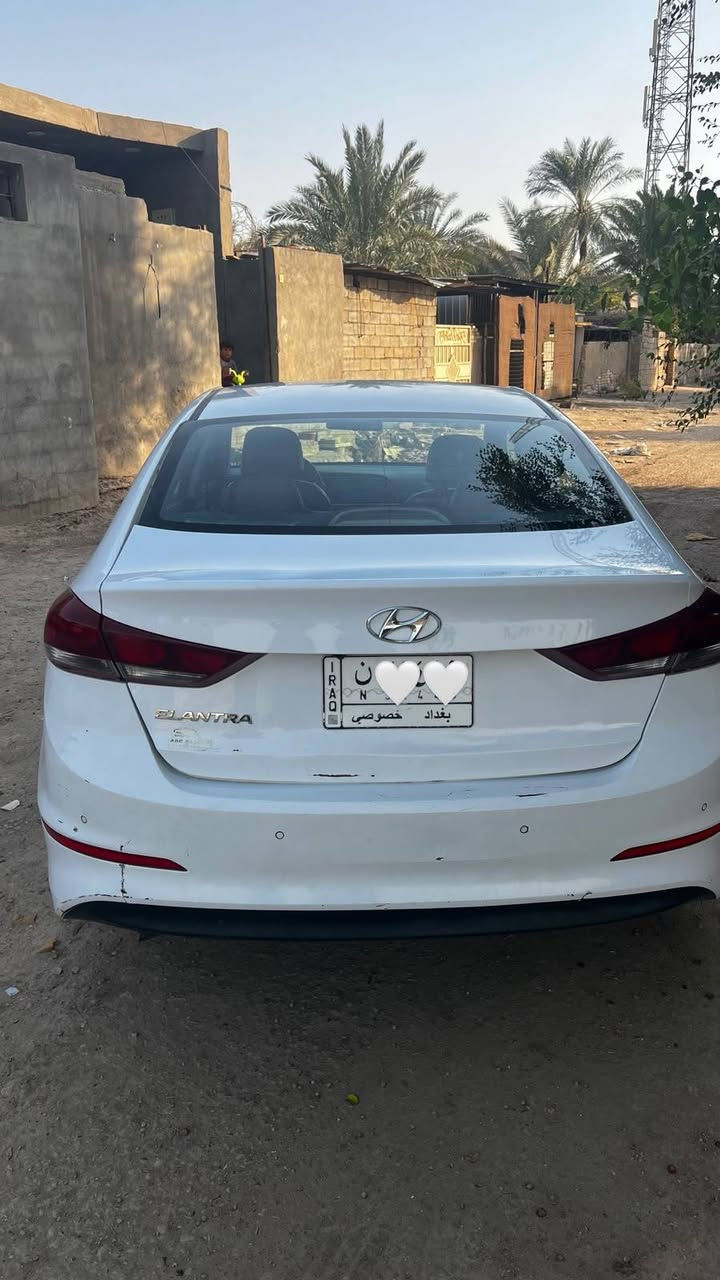 ألنترا 2019 خليجي سوبر مكفوله كير ومكينه ما ممدود عليه اسبانه تبريد ثلج ما بيه أي صبغ محرك 2000 ما بيه أي نقص بغداد الإتصال ***********
