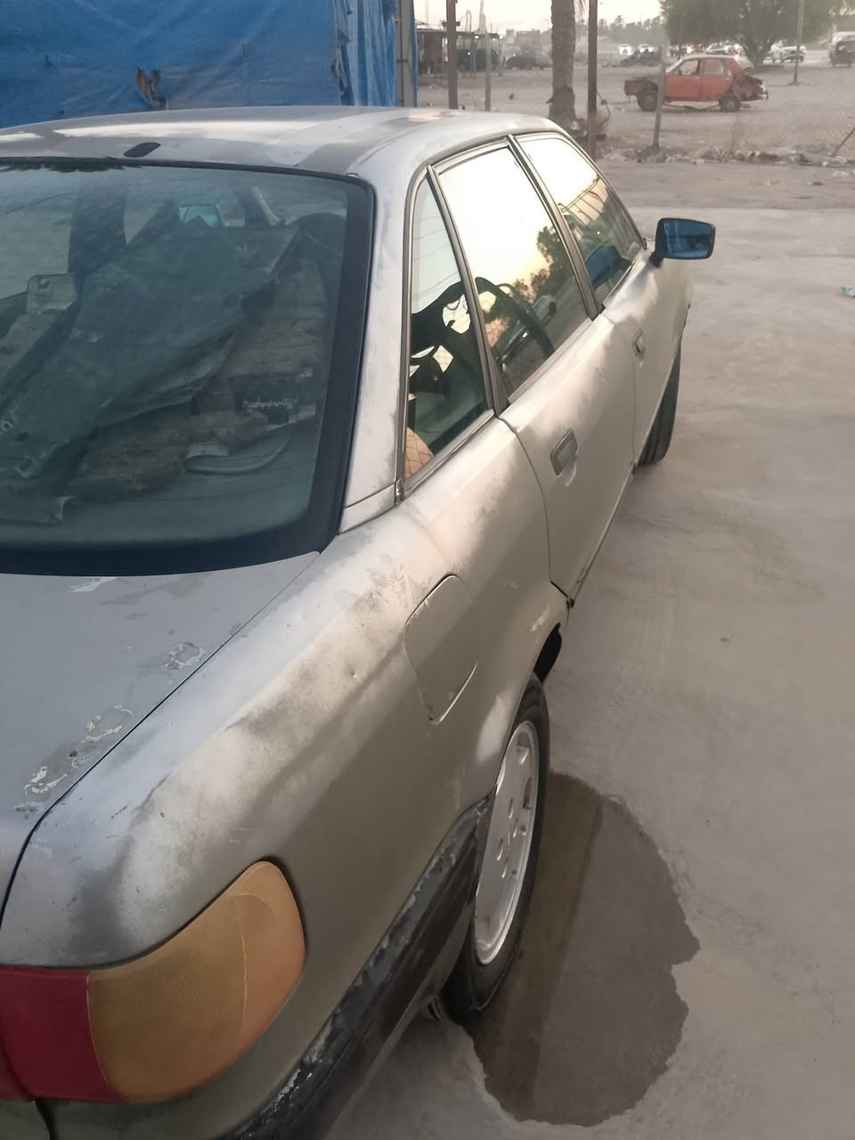 سلام عليكم اودي 80
موديل 1992 محرك 1800 كابريتر بيهه لاستيك ولف 

حداديه جديدة كير جديد رقم ديالى بسمي سنويه 31
 مكاني بغداد الراشديه اي ستفسار ***********
