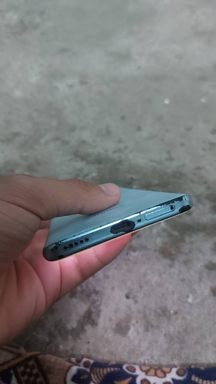 هونر X9c • ٢٥٦ غيغابايت • سيم ما يشتغل