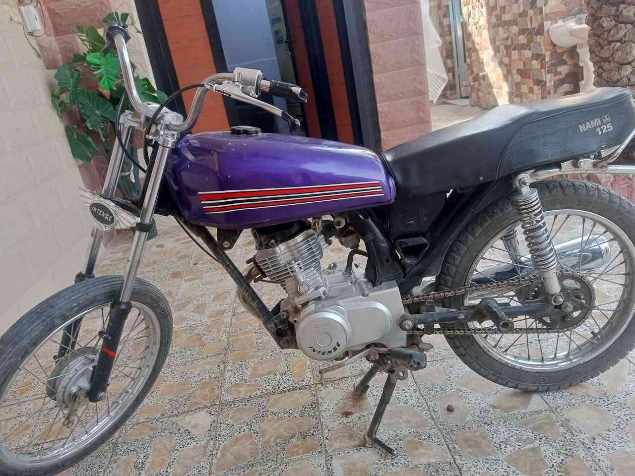 سلام وعليكم دراجة نامة بدون وراق مكينة انتنس مكينة نضيفة سعر 500 وبيهة مجال مكاني قادسية ***********
