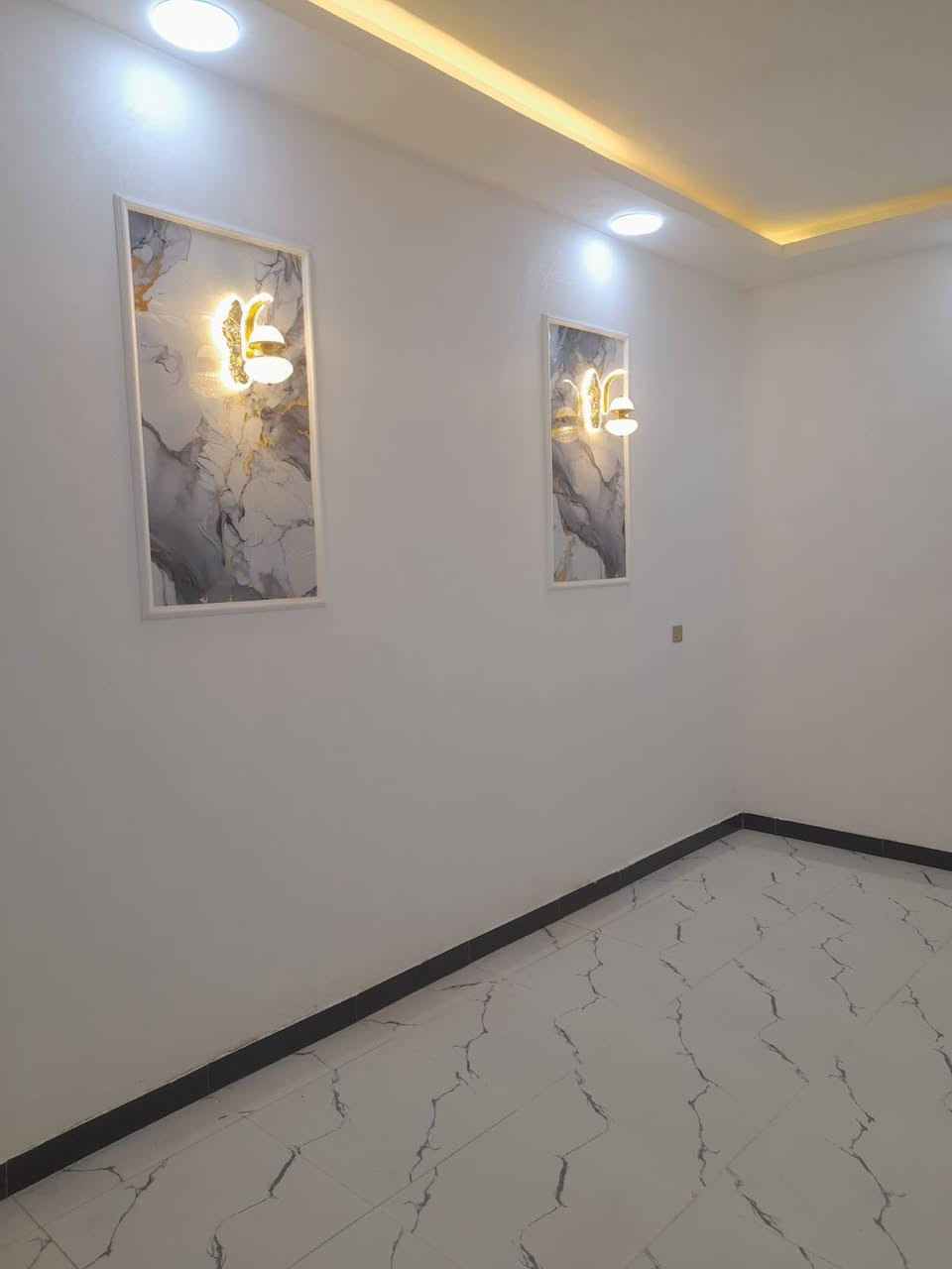 مشتمل للبيع حي الدونم قرب جامع مكيه طابقين غرفتين  نوم المساحه 100 متر 

        ■■■■■■■■■■■■■■■■■■■■■■■■
           للإستفسار أكثر يمكنم التواصل عبر رقم الهاتف 
                ☎️ ( ***********☎️  

        
  🙋‍♂️ مكتب السهل الاخضر للعقارات الضباط الثانيه 🏡
