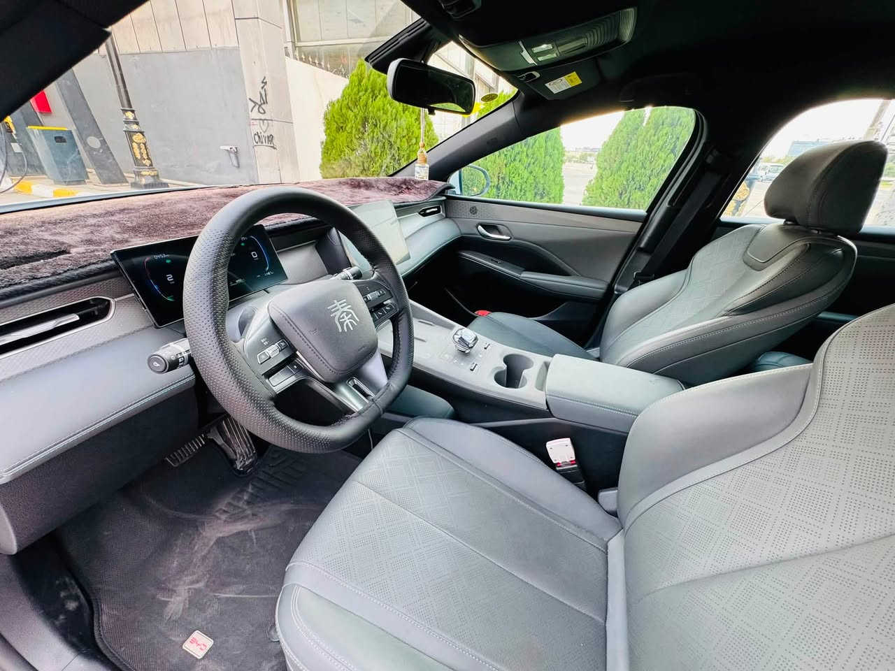 بي واي دي  BYD Qin plus 2025.
📌مواصفات.♦️ویل ره‌ش.♦️ناو زه‌یتونی

♦️کارەبایی و بەنزین و هایبريد.

♦️بصمة شاشةوكاميرا.

♦️تحديد سورعه.♦️پشت و پێش لید ڤۆلیۆم

♦️ کارت و وایەر شحنی لەگەڵە.

 ✈️ته‌نها11 هه‌زار رۆیشتوه‌.

📍هیجی نیه‌ زۆر خاوینه‌

 💵سعر:136$🔥

☎️مۆبایل  ***********
