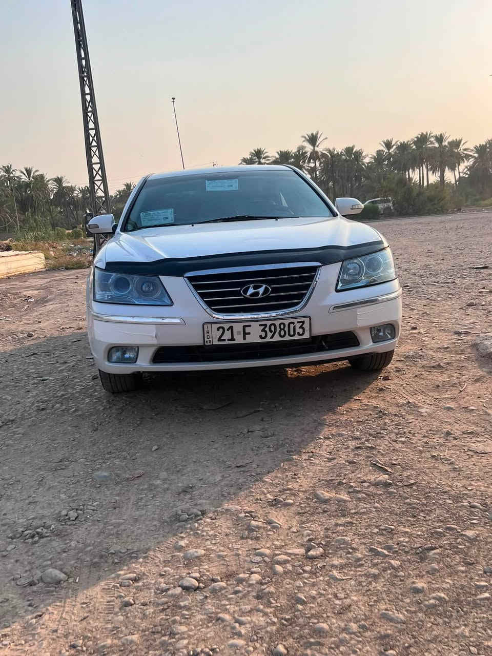السلام عليكم سيارة سوناتا 2009خليجي مكينه 2000بيها قطعتين ونص صبغ بدون دواخل كير مكينه جديد تخم تاير جديد حداده جديد تبريد شغال بيها منضومه غاز سنويه باسمي تحويل مباشر سياره مابيها اي نقص مكان السياره واسط الحفريه رقم الهاتف ***********
