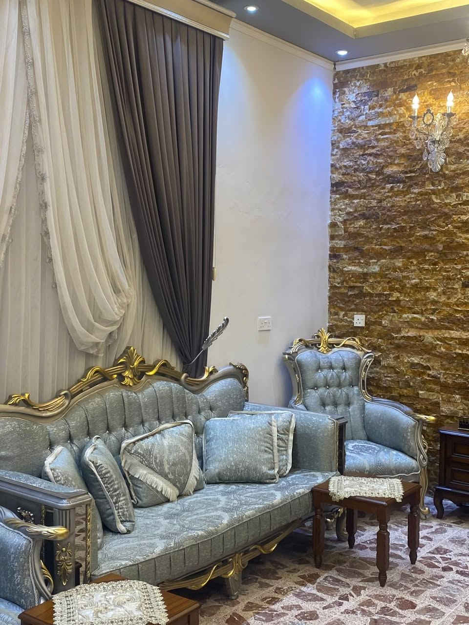 حي الضباط الأولى • ١٣٥م • ٣ غرف