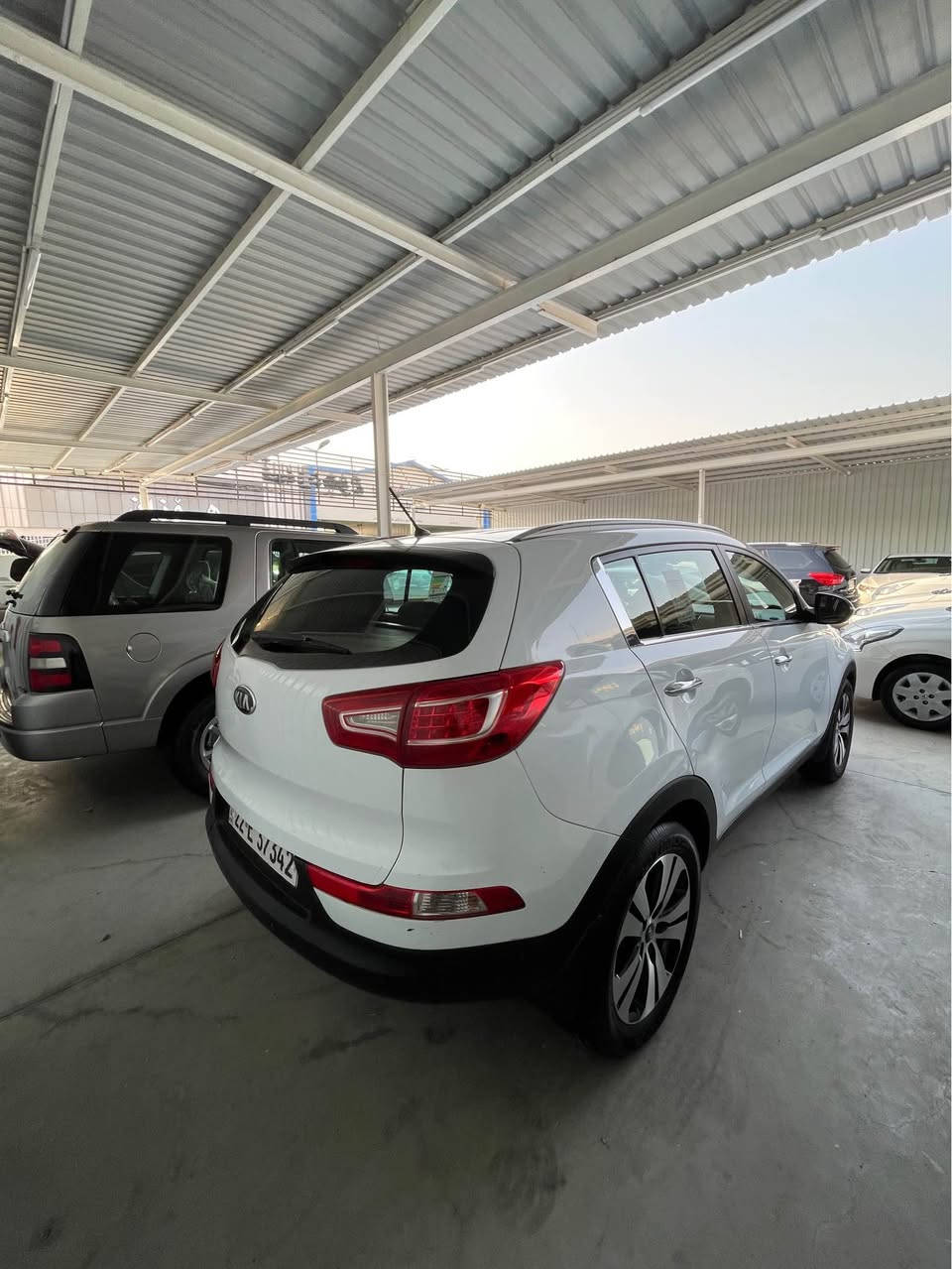 موديل 2014    ره قه موو سه نه وى نوى يه  بؤنيت صبغ  128 هه زار رويشتووه سعرى 138$ عنوان اربيل  شارع 40  معرظ قره چوغ  *********** أربيل, العراق
