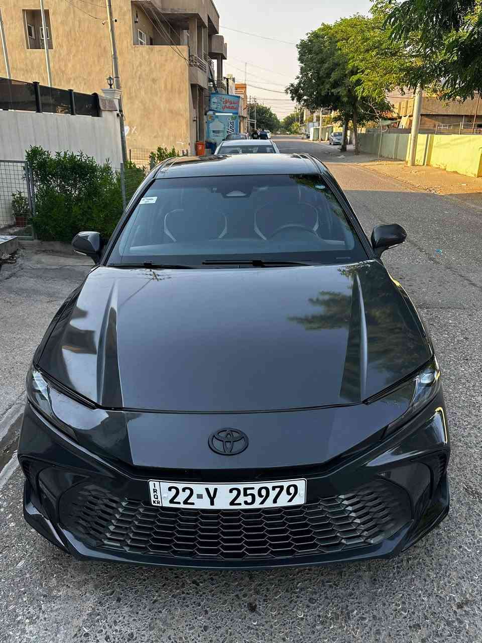كامري 25امريكا بيه قطعتين صبغ واشوية  وبيه راس شاصي تعديل اشوية شي كلش قليل  ومقدم على كوبون بنزين سعر 198 بيه مجال ومرقم بسمي قبل 15 اليوم كل جديد ***********
