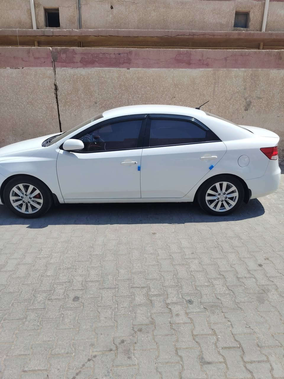 سيراتو موديل ٢٠١٣ رقم بغداد كفاله عامه الاستفسار تصال ***********
