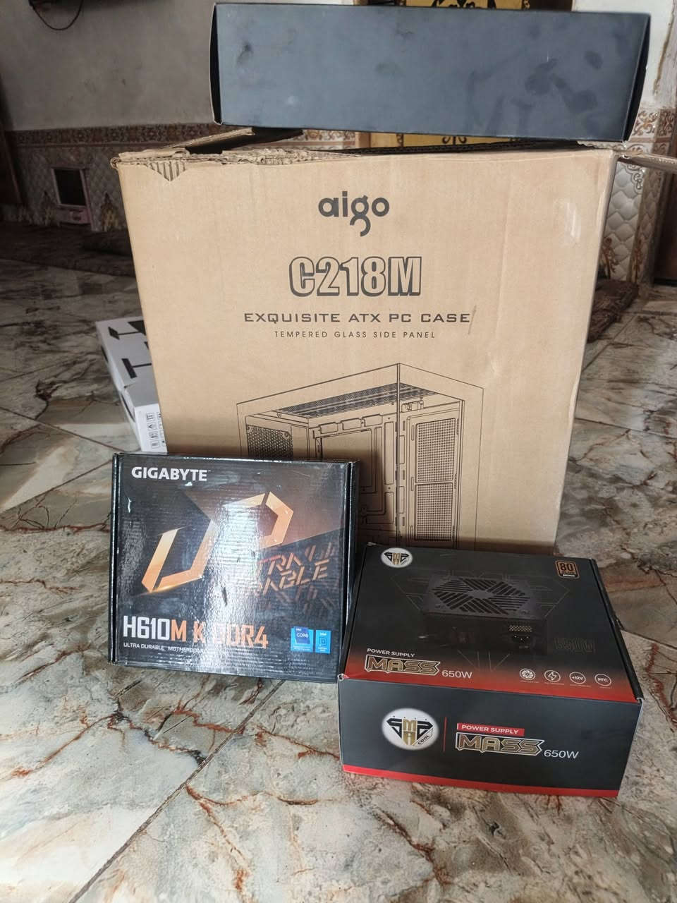 🔥 PC Gaming كامل للبيع
🎮 RTX 3070 8GB GDDR6 – 256 Bit
🧠 Intel Core i5 الجيل 12
🛠️ Gigabyte H610M K DDR4
💾 RAM 16GB DDR4 3200MHz — 2×8GB ADATA
🚀 SSD Lexar NM620 NVMe 1TB
⚡ Power Supply MASS 650W 80+ Bronze
🖤 Aigo C218M – Tempered Glass
🖥️ شاشة ELSA 27" IPS FHD 144Hz
🔋 UPS 1500VA
⌨️ كيبورد
🖱️ ماوس
السعر مليون و٣٠٠ بيه مجال العلوان الناصريه مركز ***********
