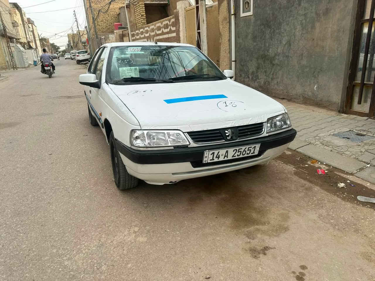 بيجو ٤٠٥رقم بصره دولي بسمي سنويه جديده  موديل ١٢. سعر ٢٢مكان نجف ***********
