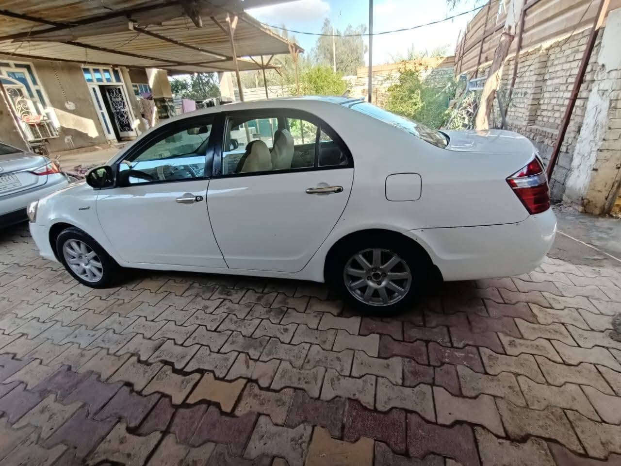 جيلي موبل ٢٠١٣ للبيع محرك گير تبريد خير من الله مكفوله من الضربة ماعدا جراد قليل وتصليح خياسات بالداير السعر٤٧ وبيها مجال حگ الجية عنوان الديوانية قضاء المهناوية اتصال @ل***********

