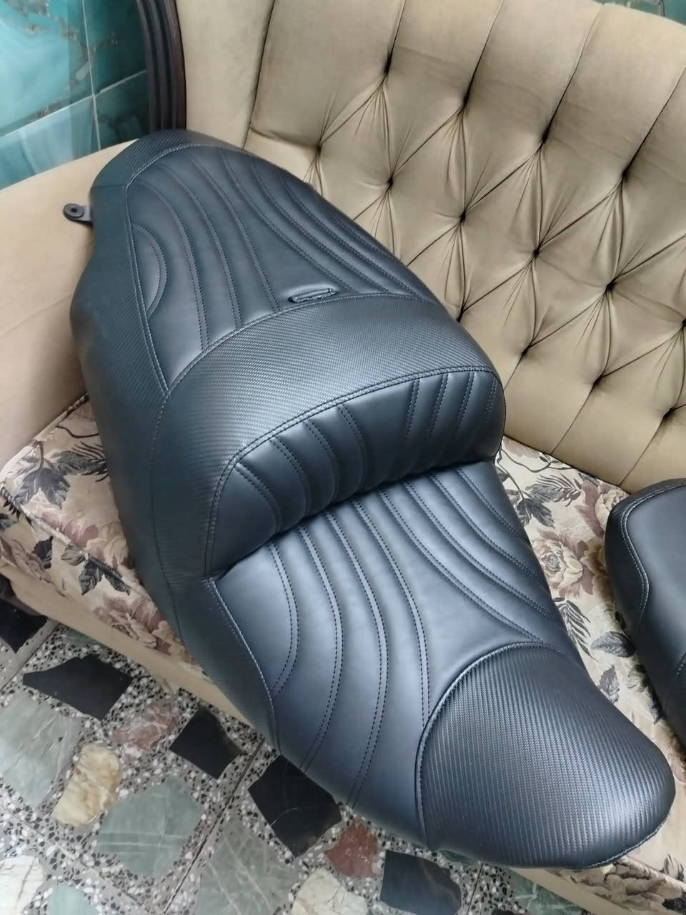اخر اعمالي بالدوشمة يدللووون اهل الكولد ونك وياماها مرور كشنات تحوير + دوشمة تطعيم جلد + جلد كاربون فايبر
اخوكم الدوشمچي عدنان العبيدي *********** بغداد منطقة الخطيب قرب حسينية الزهراء
