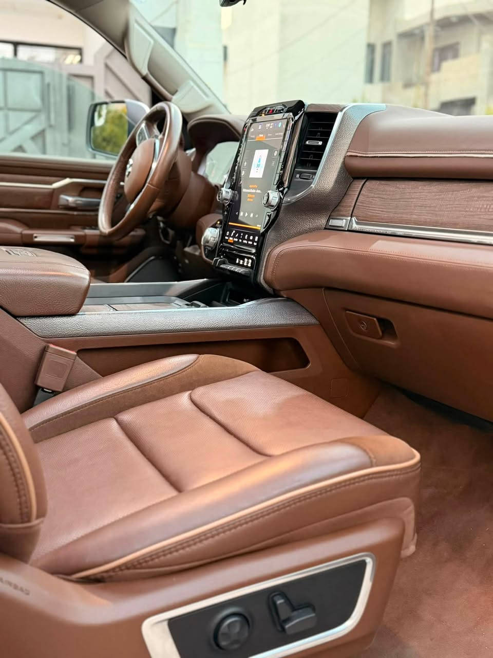 رام 2024 LONG HORN V8
مواصفات معروفه لمتدد لوك هورن 
محرك 5.7 Hemi
ماشي27 الف
هزه فحص مروري جاهز 
الضرر/قطعتين تبديل شركه جاملغ بنيد
مكان السياره كركوك او اربيل
سعر/345
***********
