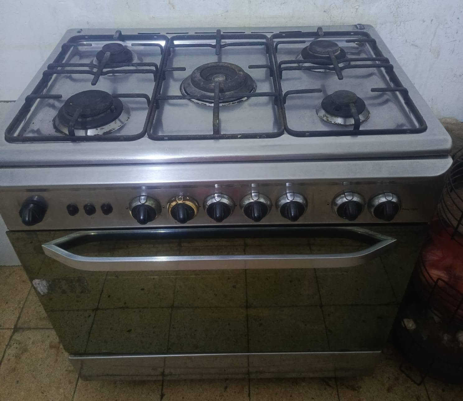 غراض  بيت للبيع كلش نضيفات الثلاجه 175طباخ مصري الأصلي سل ستيل 200
كونفيرة حجم 60 
250
عنواني شهداء البياع شارع أبو رائد 
***********ابيعهم بيعه وحده لأن عندي سفر
